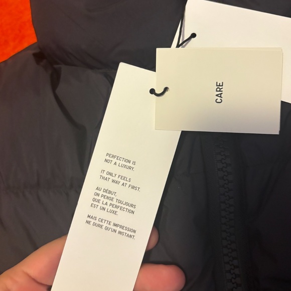 Uniqlo and J+ Jill Sanders collab oversized navy down puffer vest NWT - Picture 6 of 15